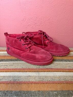 UGG Chukka Boots Shoes Mens 13 Red Neumel Suede Sheepskin Lace Up
